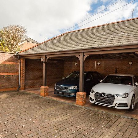 Spacious, 3 Bed House For 6 In Central Chester Ξενοδοχείο Εξωτερικό φωτογραφία