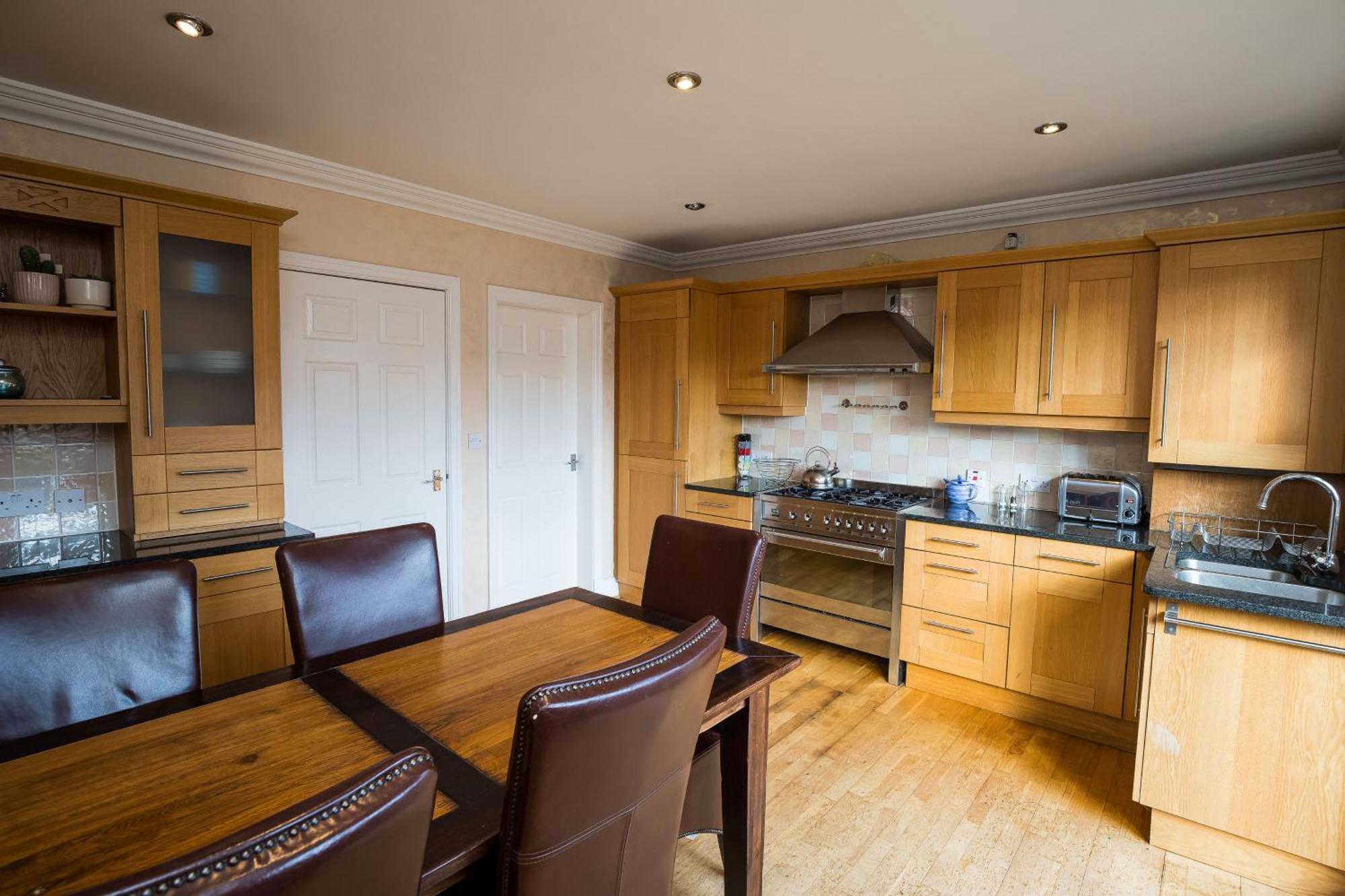 Spacious, 3 Bed House For 6 In Central Chester Ξενοδοχείο Εξωτερικό φωτογραφία