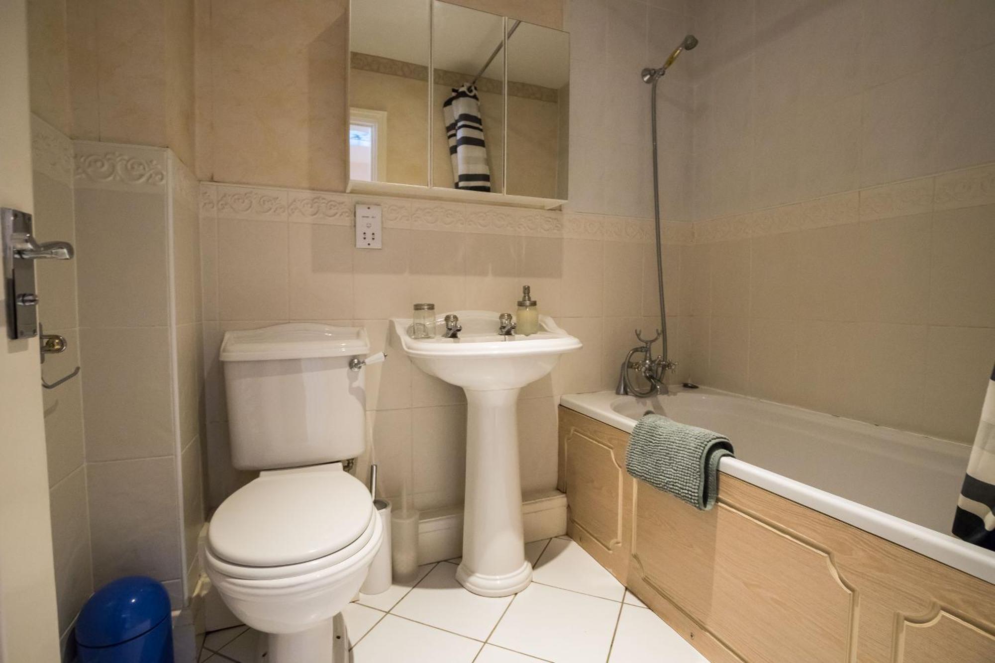Spacious, 3 Bed House For 6 In Central Chester Ξενοδοχείο Εξωτερικό φωτογραφία