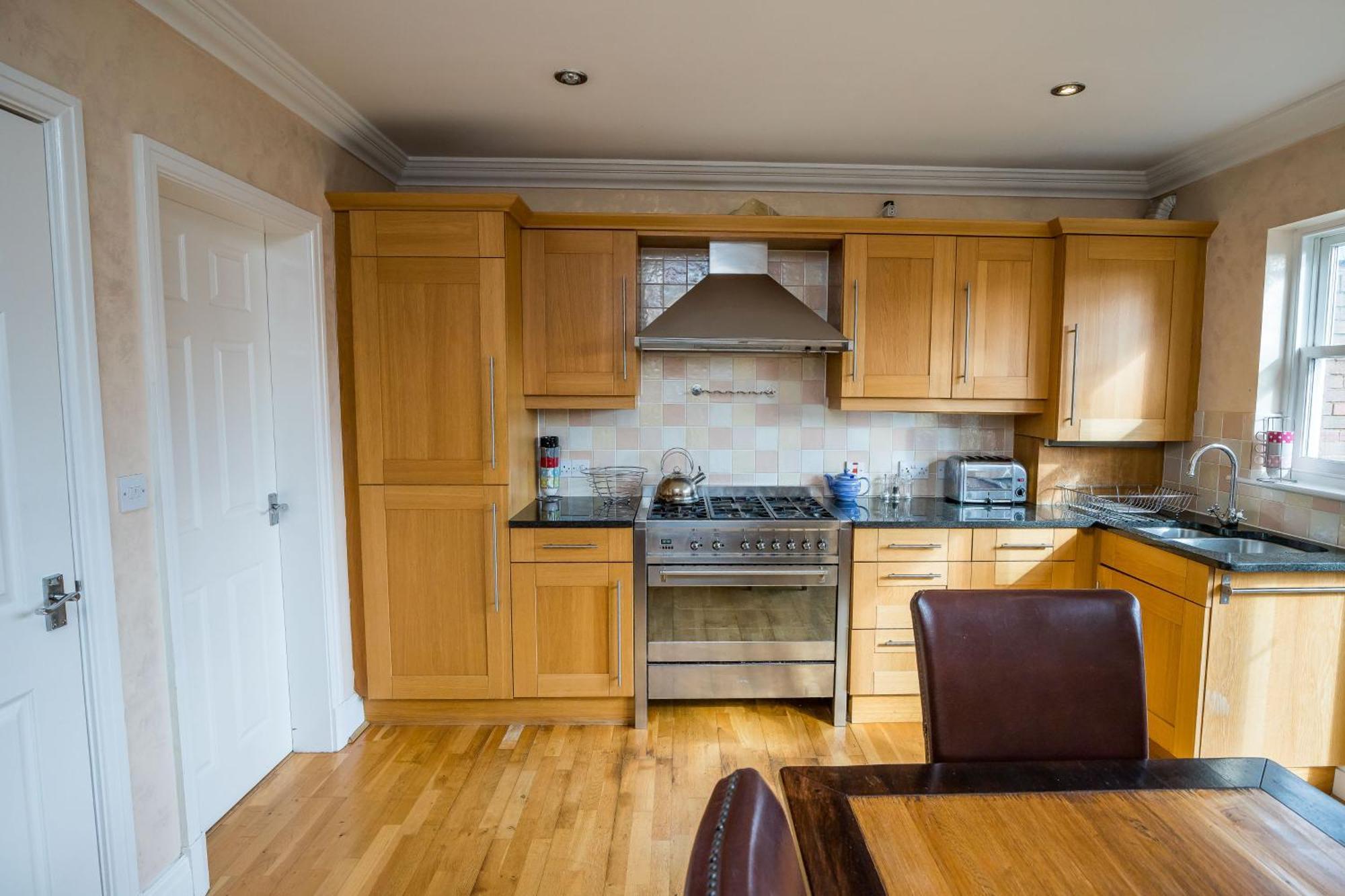 Spacious, 3 Bed House For 6 In Central Chester Ξενοδοχείο Εξωτερικό φωτογραφία
